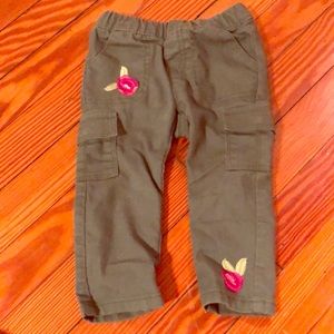 Fitted cargo green w/ flowers